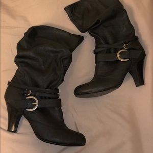 Short Black Boots!